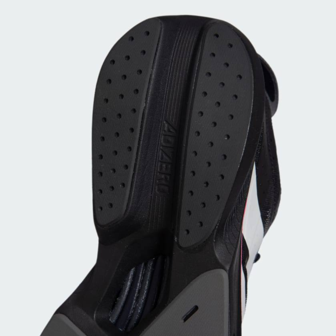 Adidas Adizero Drive RC™ – Core Black avec Zero Metallic et Spark