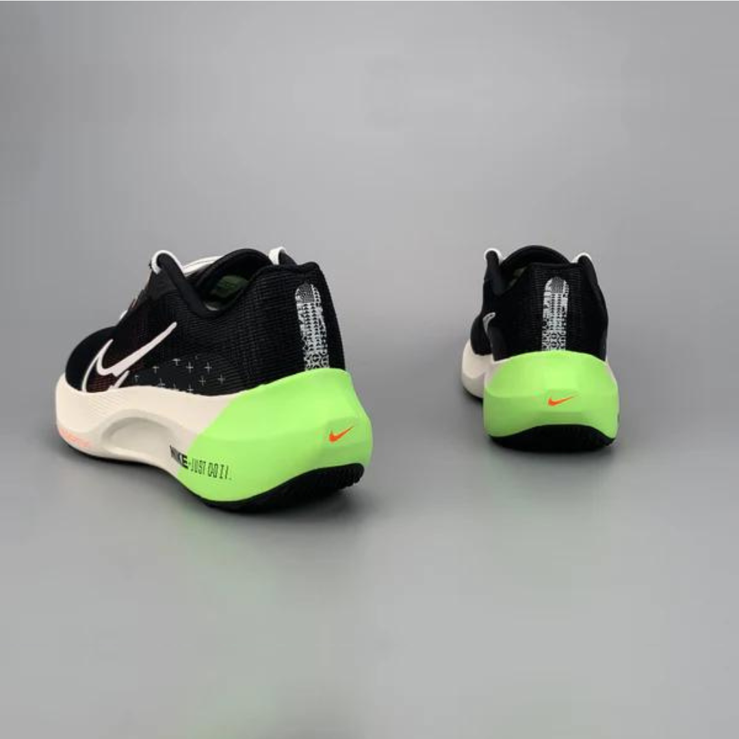 Nike Air Zoom Fly 5™ – Black Shadow et Green Strike