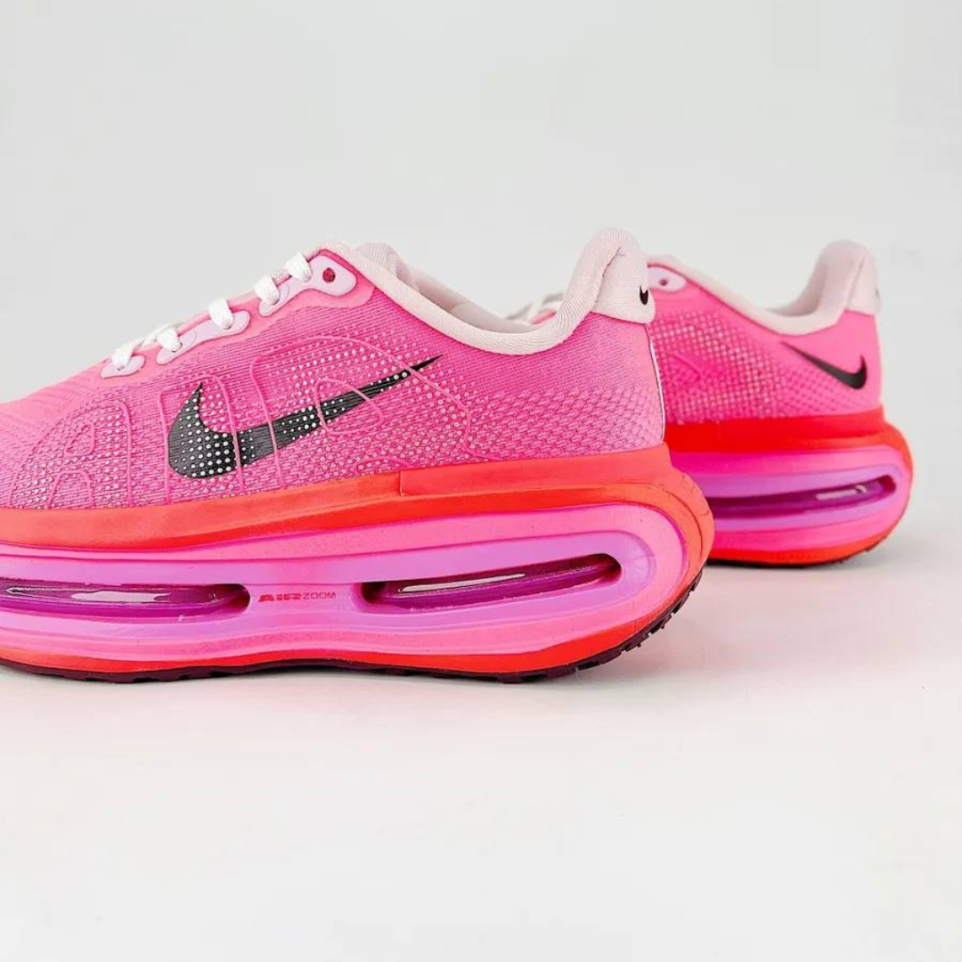 Nike Vomero Premium™ – Rose Pulse et Sunset Orange