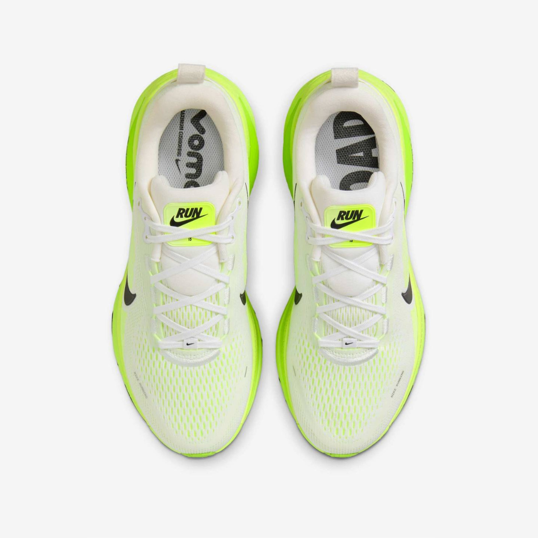 Nike Vomero 18™ – White Glow c/ Green Strike