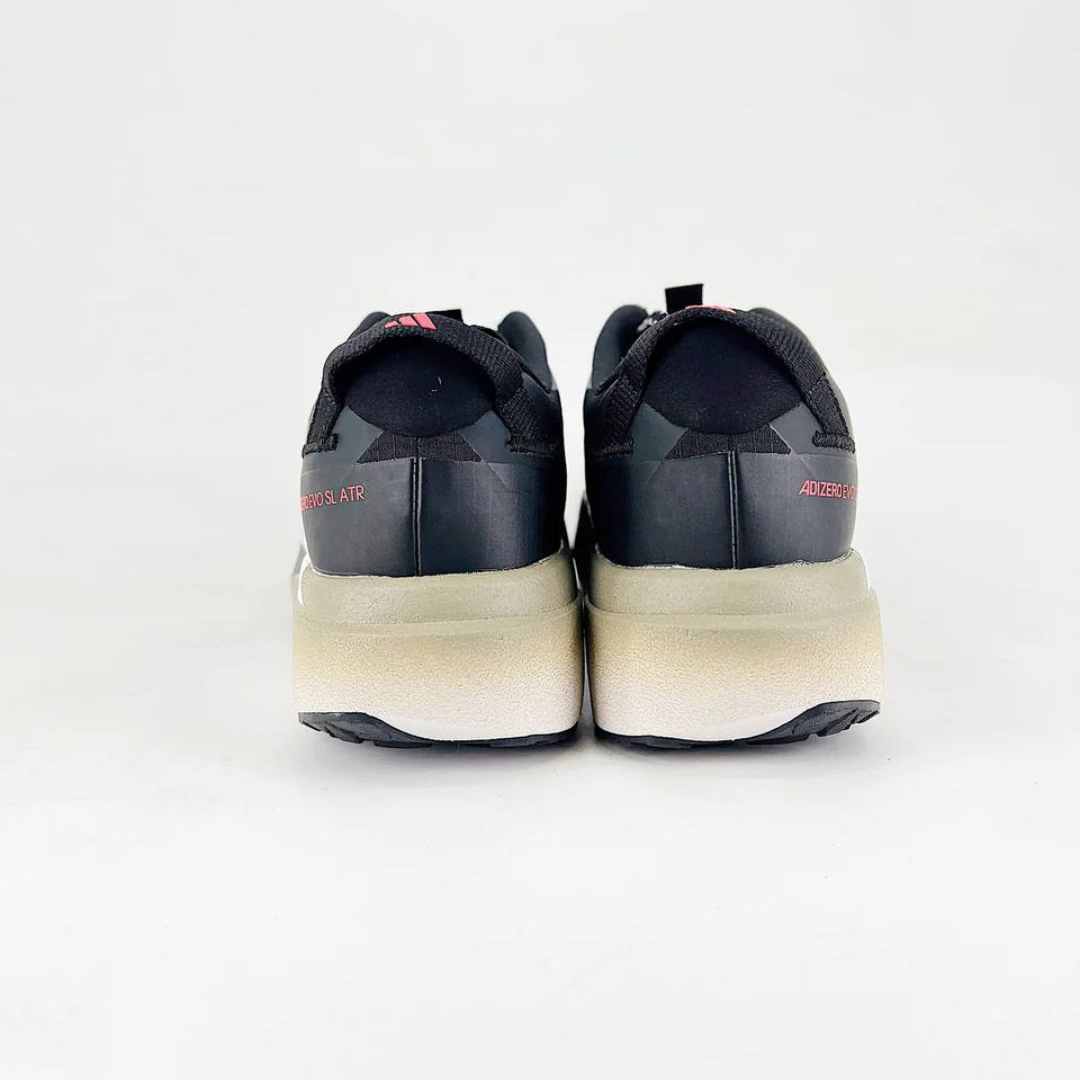 Adidas Adizero EVO SL ATR™ – Noir avec Blanc et Beige