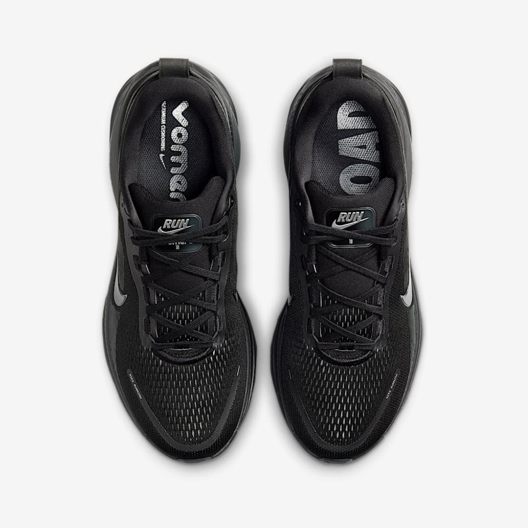 Nike Vomero 18™ – Édition Triple Noir