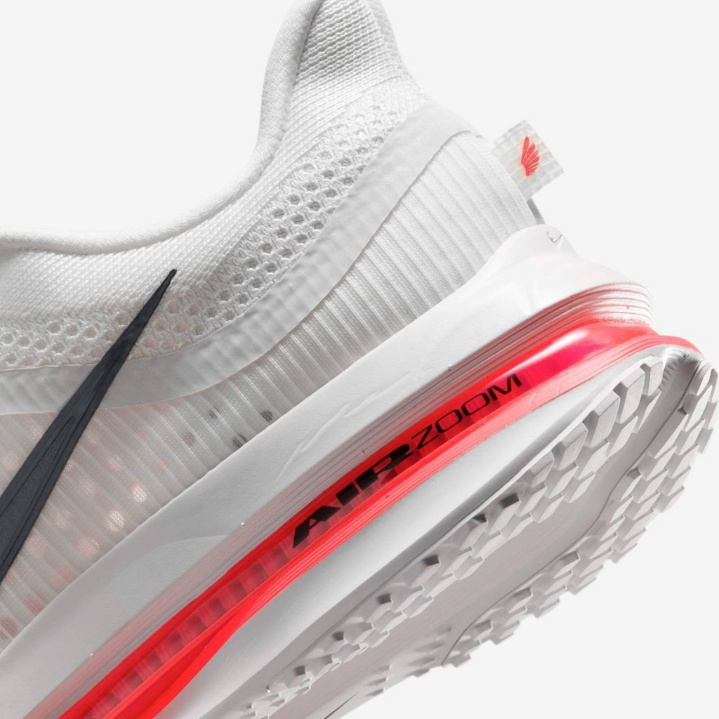 Nike Air Zoom Pegasus Premium™ – White Charge et Crimson Rush