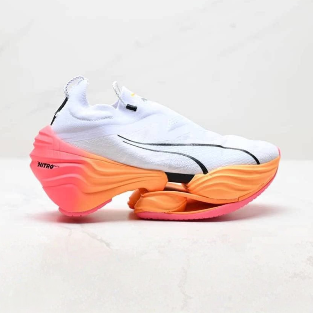 Puma Fast-RB Nitro Elite™ – Blanc avec Orange et Rose