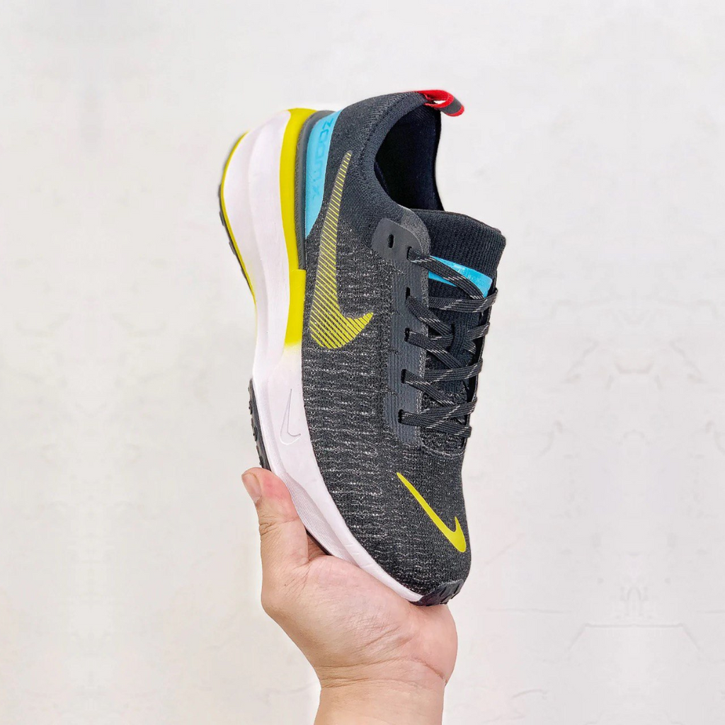 Nike ZoomX Invincible Run 3™ – Noir Core avec Bleu Baltique et Jaune Volt