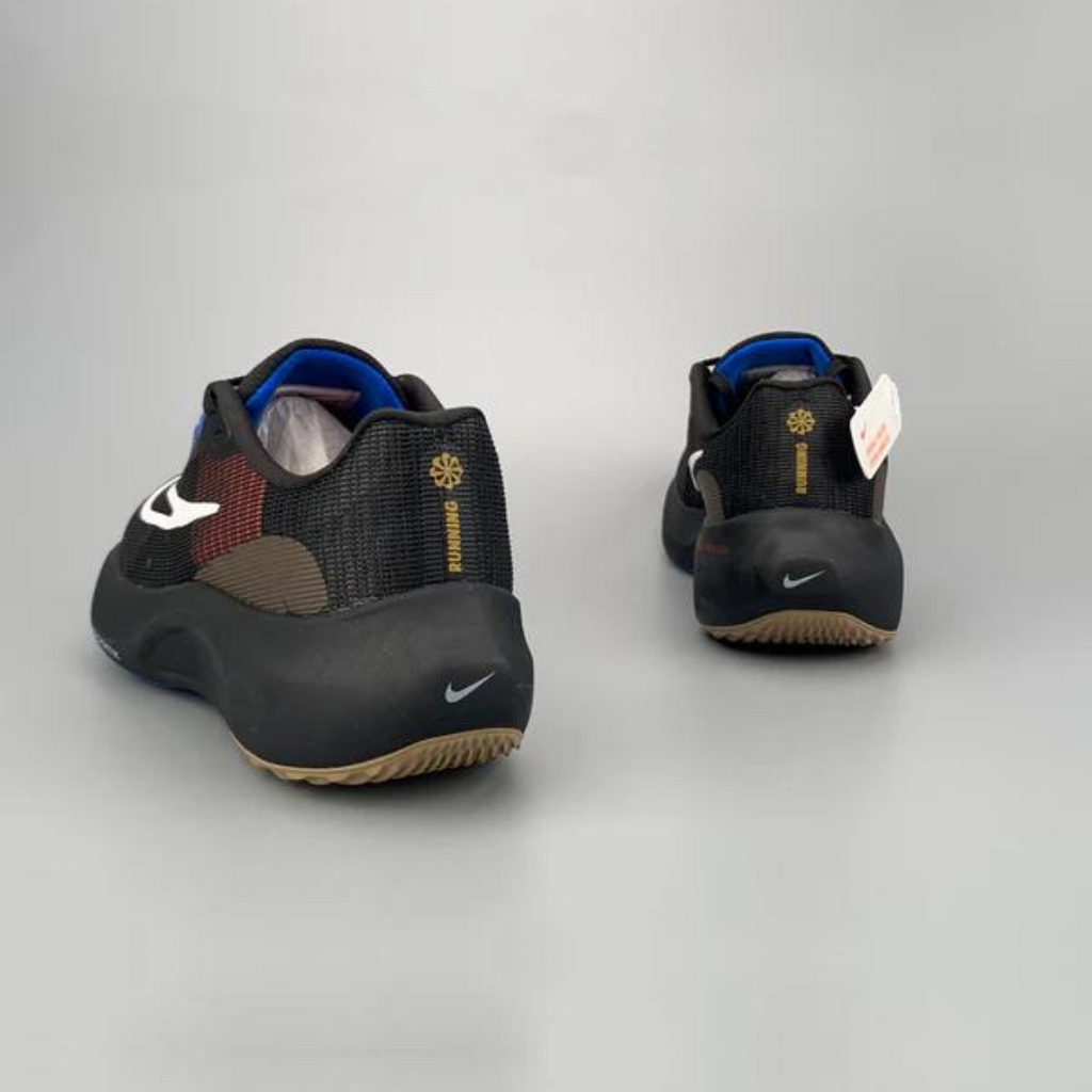 Nike Air Zoom Fly 5™ – Black Shadow avec Ocean Blue & Earth Brown