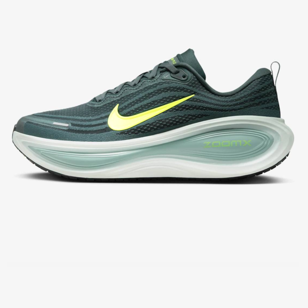 Nike Vomero Plus™ – Vert foncé avec Volt Surge