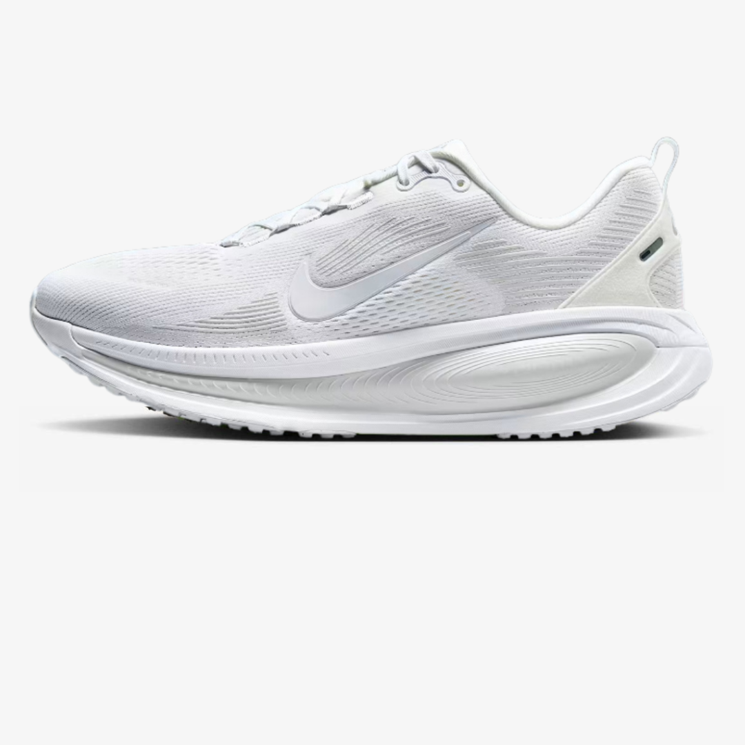 Nike Vomero 18™ – Édition Triple White