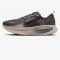 Nike Vomero 18™ – Dark Steel/Desert Sand
