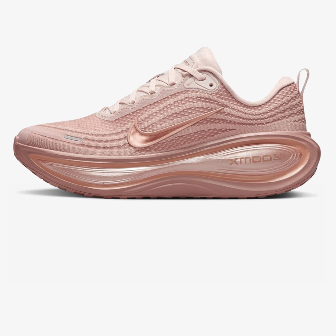 Nike Vomero Plus™ – Édition Rose Pulse