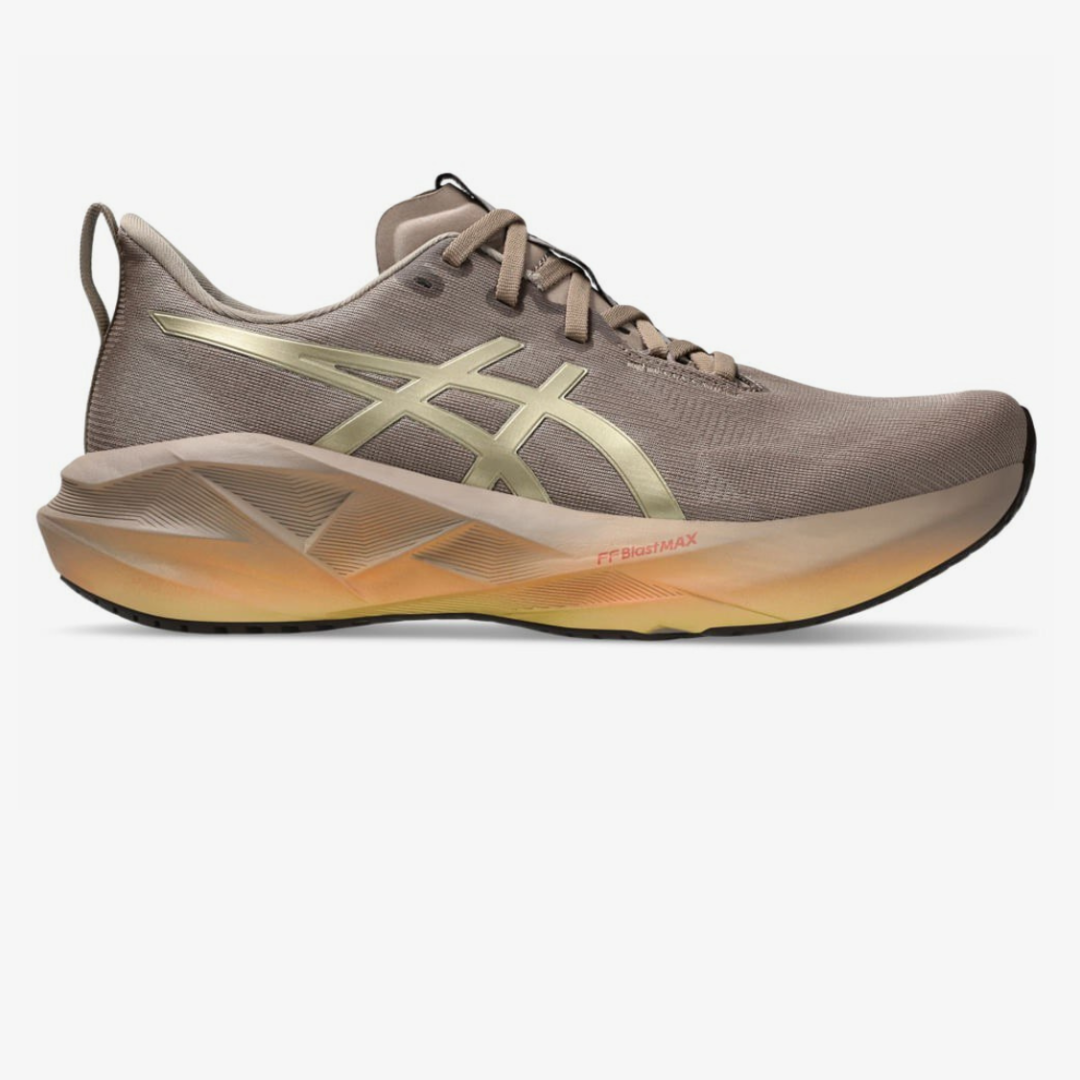 Asics Novablast 5 Luxe™ – Dor et Marron
