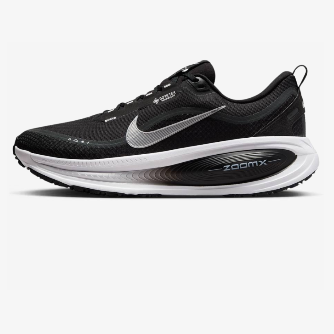 Nike Vomero 18™ – Black Shadow avec White Cloud