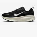 Nike Vomero 18™ – Black Shadow avec White Cloud