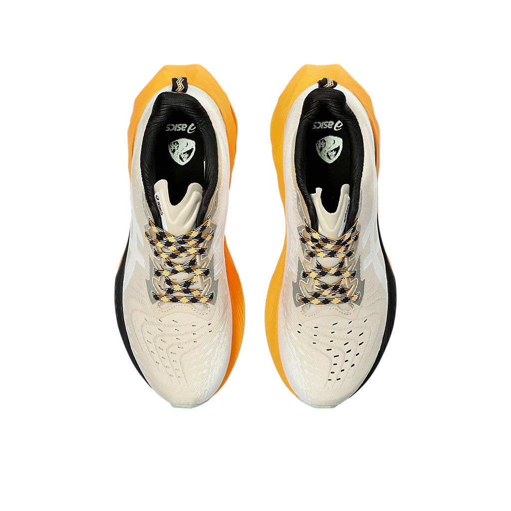 Asics Novablast 4™ – Beige et orange