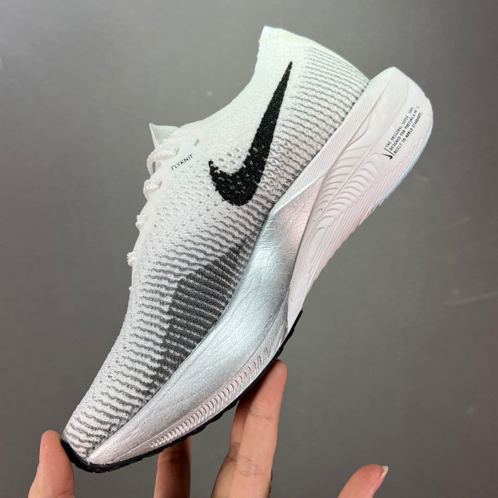 Nike Air ZoomX Vaporfly Next% 3™ – White Mist/gris cendre