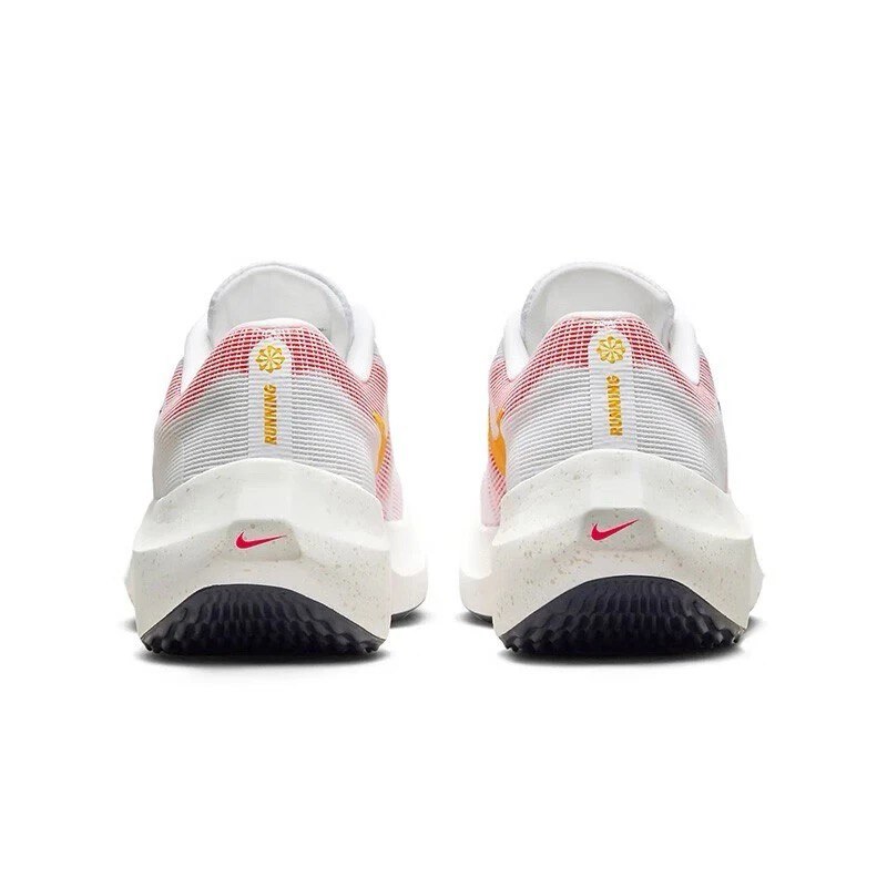 Nike Air Zoom Fly 5™ – White Charge et Crimson Rush