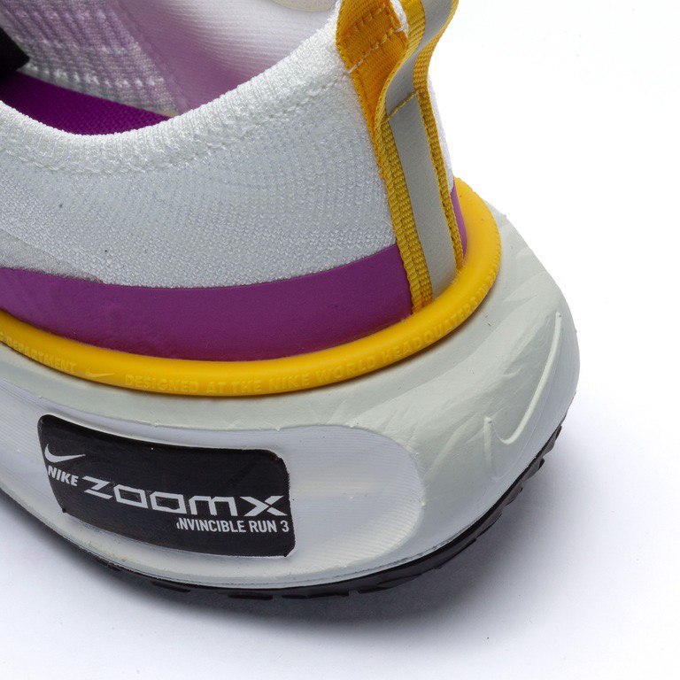Nike ZoomX Invincible Run 3™ – White Glow et Violet Pulse