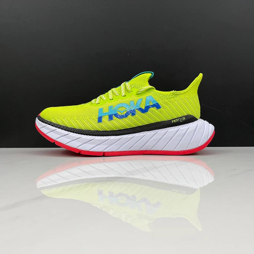 Hoka Carbon X3™ – Vert Vibrant avec Rouge Intense
