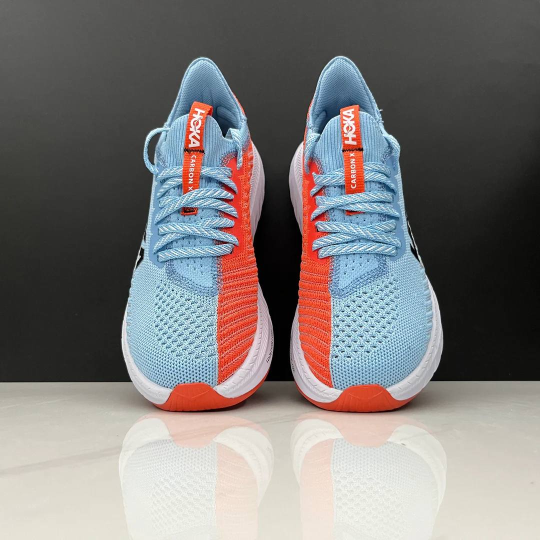 Hoka Carbon X3™ – Bleu Vibrant avec Rouge Impactant