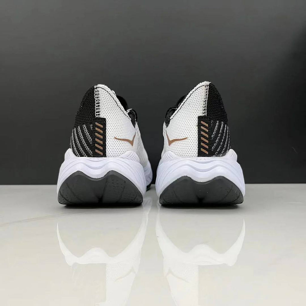 Hoka Carbon X3™ – Noir Intense avec Blanc Classique