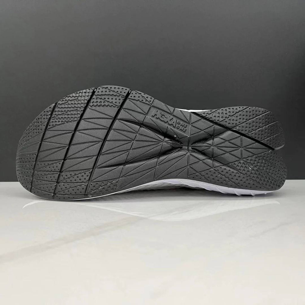Hoka Carbon X3™ – Noir Intense avec Blanc Classique